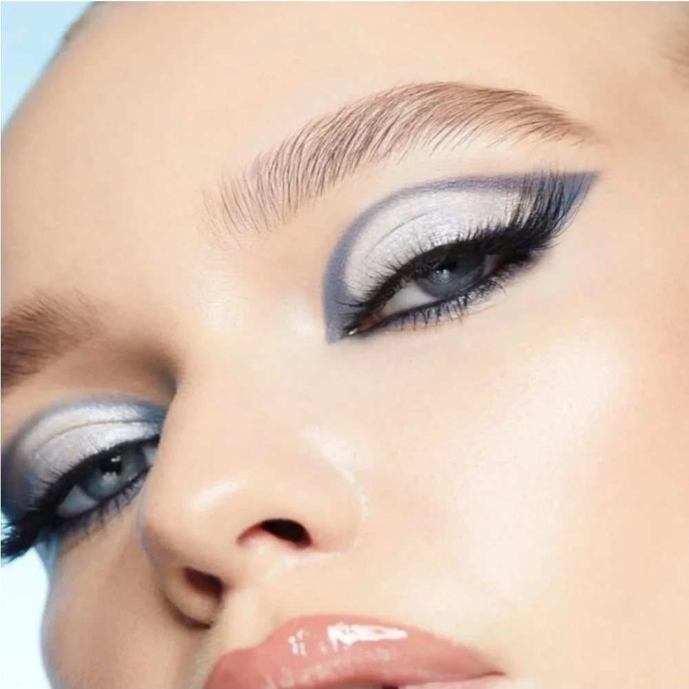 NEW Stila Suede Shade Liquid Eye Shadow sheer pewter silver